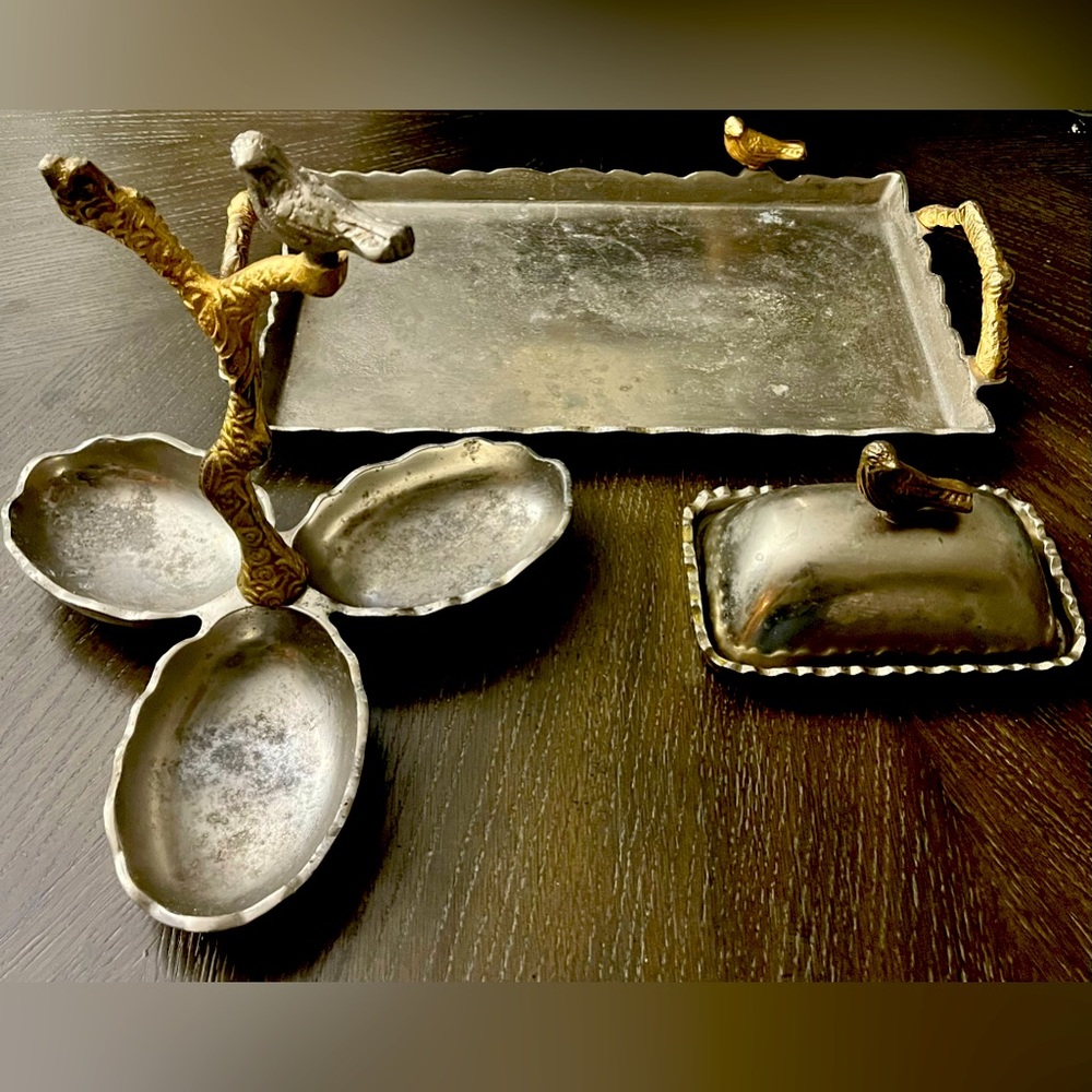 Silver metal tray set